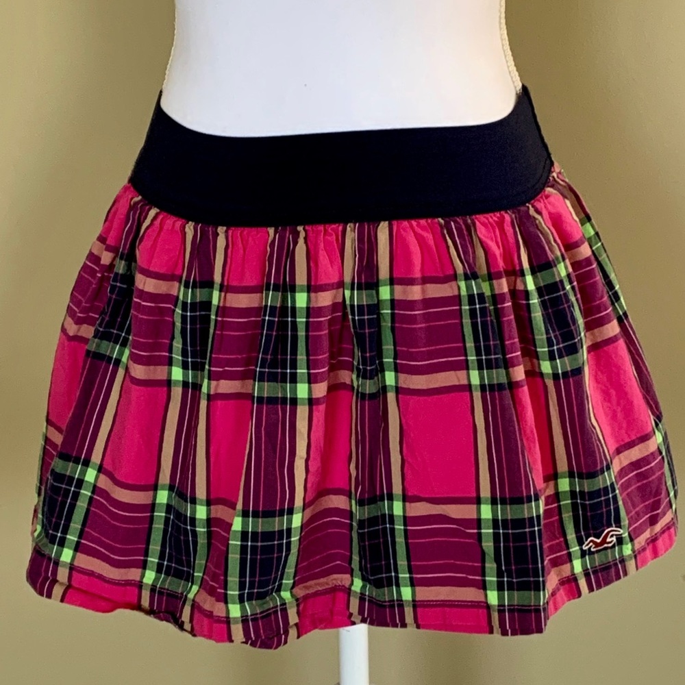 💕 Hollister plaid Skirt